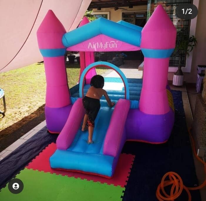 Iris 55 Corner Lot House Spacious Outdoor With Wi-Fi ジョホールバル エクステリア 写真